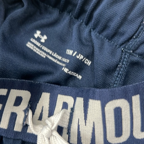 Youth small shorts - Picture 3 of 3